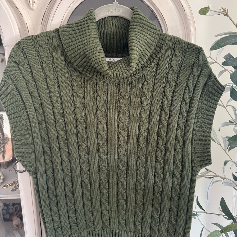 Green Cable Knit Turtleneck Sweater